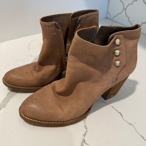 Sam Edelman Booties Size 6